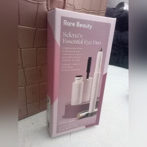 NWT Selena’s Essential Eye Duo Rare Beauty Limited Edition